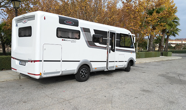 aparcamiento-autocaravanas-equiparado-a-los-coches